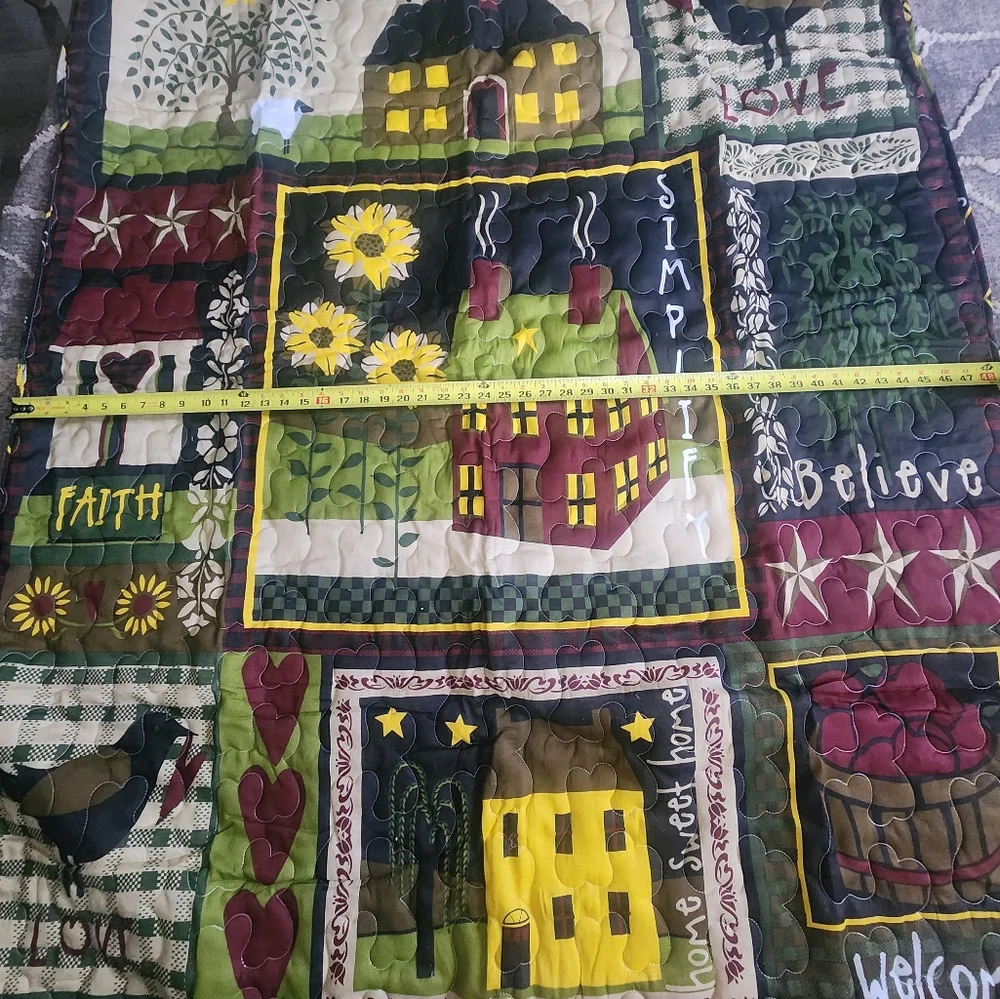 Country Farmhouse Home Patchwork Quilt with Multicolor Design